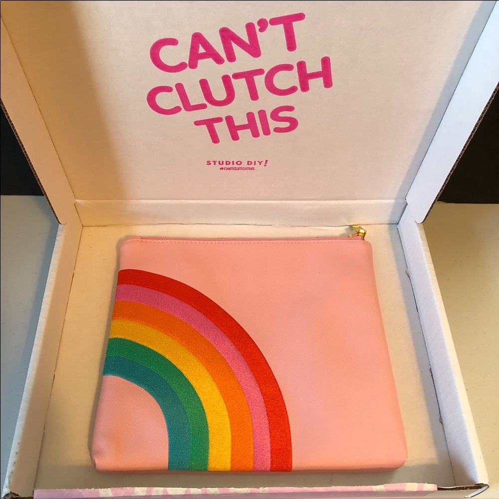 Studio DIY pink rainbow clutch